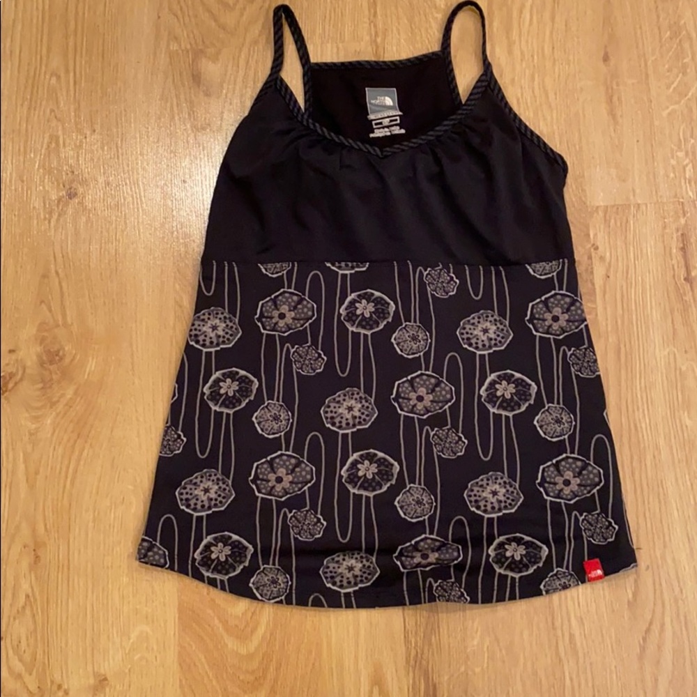 EUC North Face Workout Top Black Sz Small